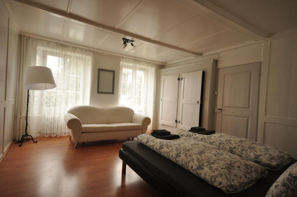 Interlaken Town House Sleeps 12 Guests Central Habitación foto